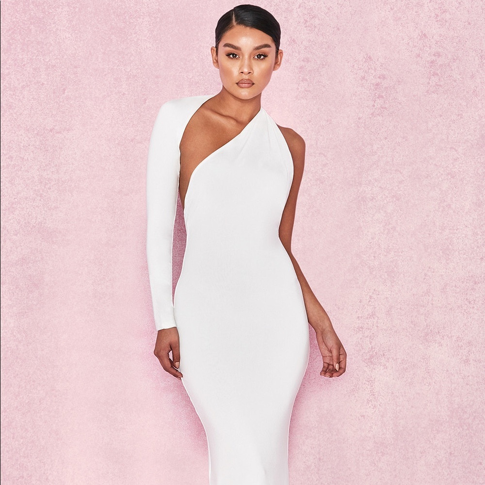 Selling a maxi dress from house of cb